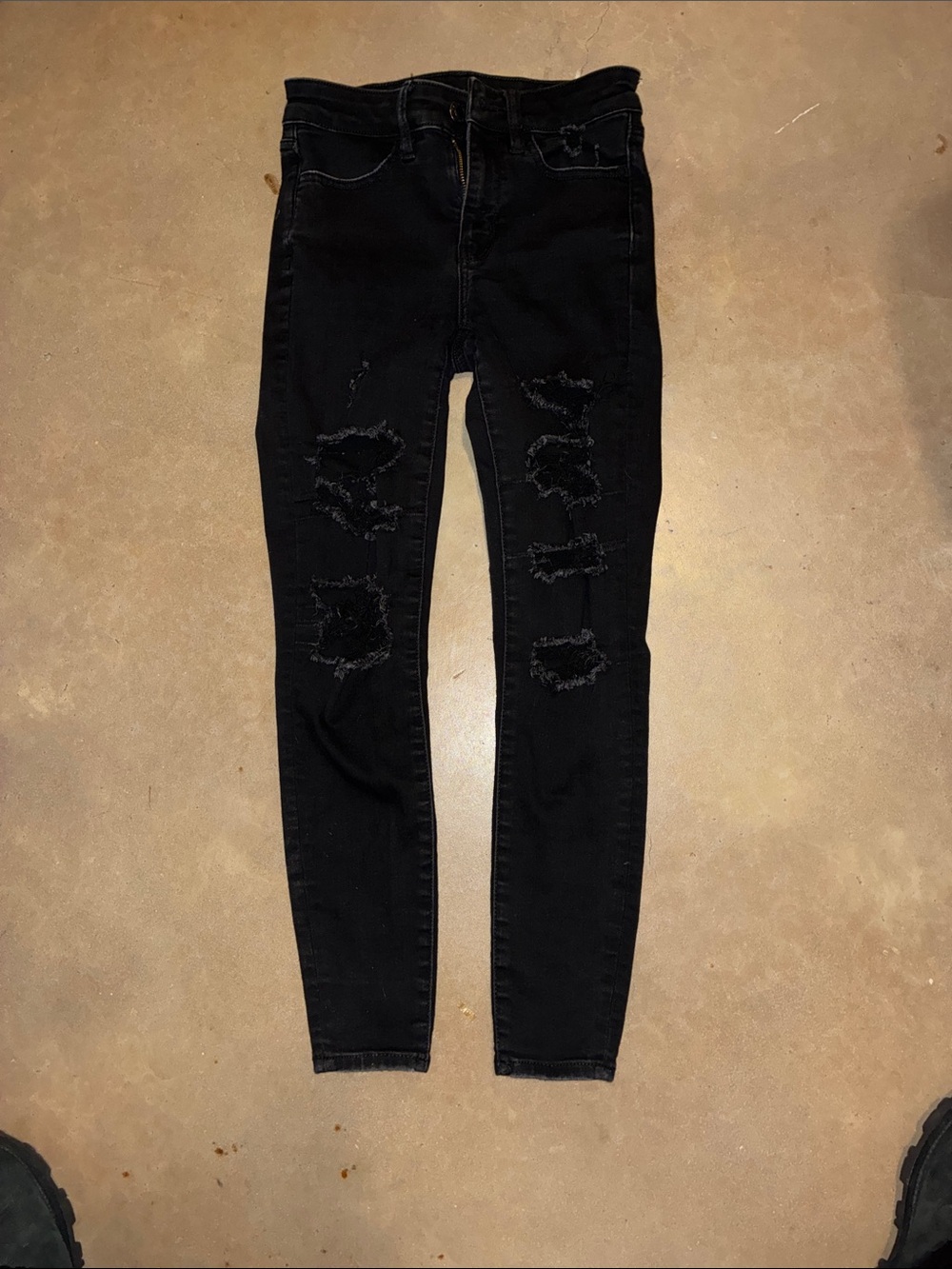 American Eagle Outfitters Black Distressed Skinny Jeans